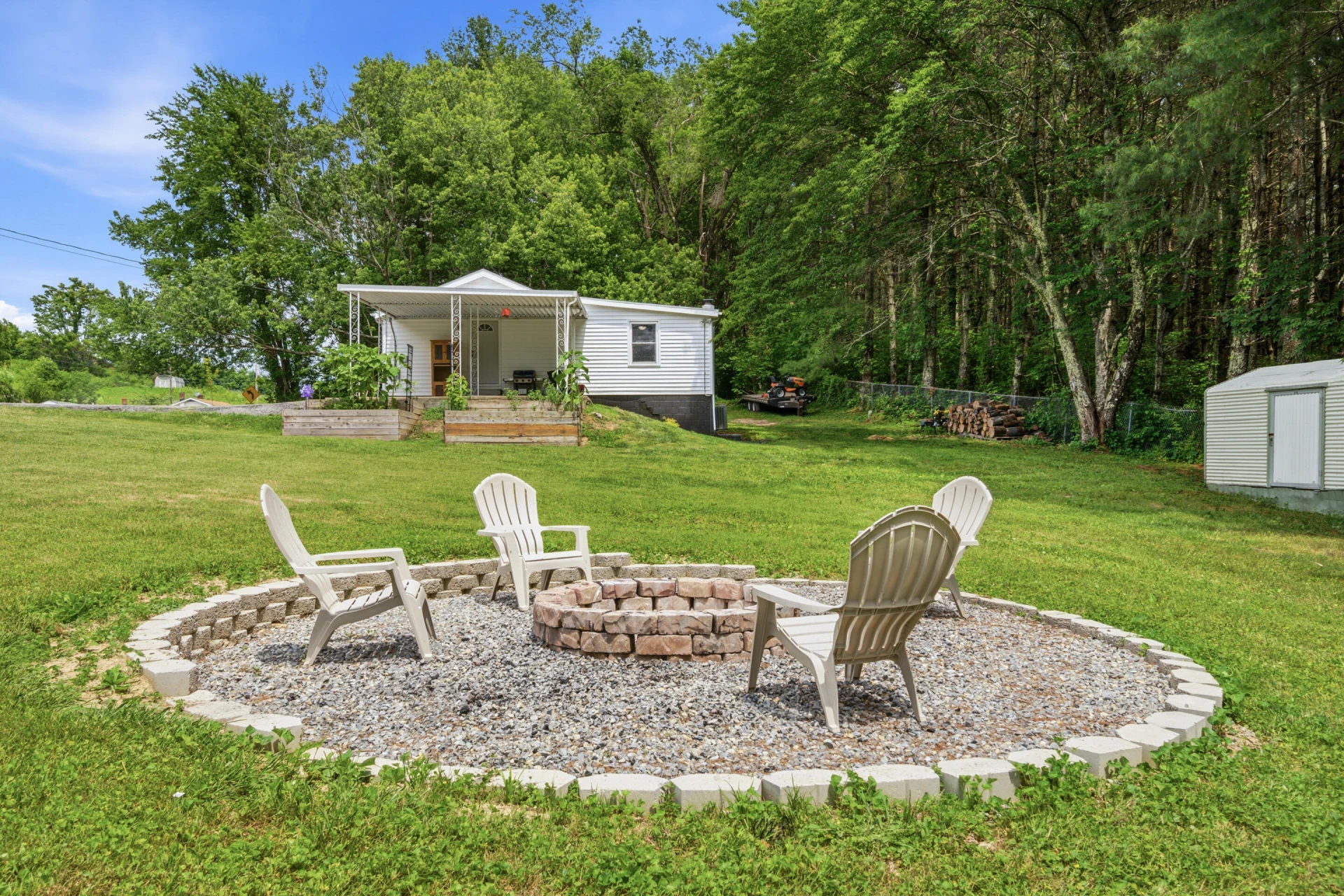 6734 Blacksburg RD - Photo 21