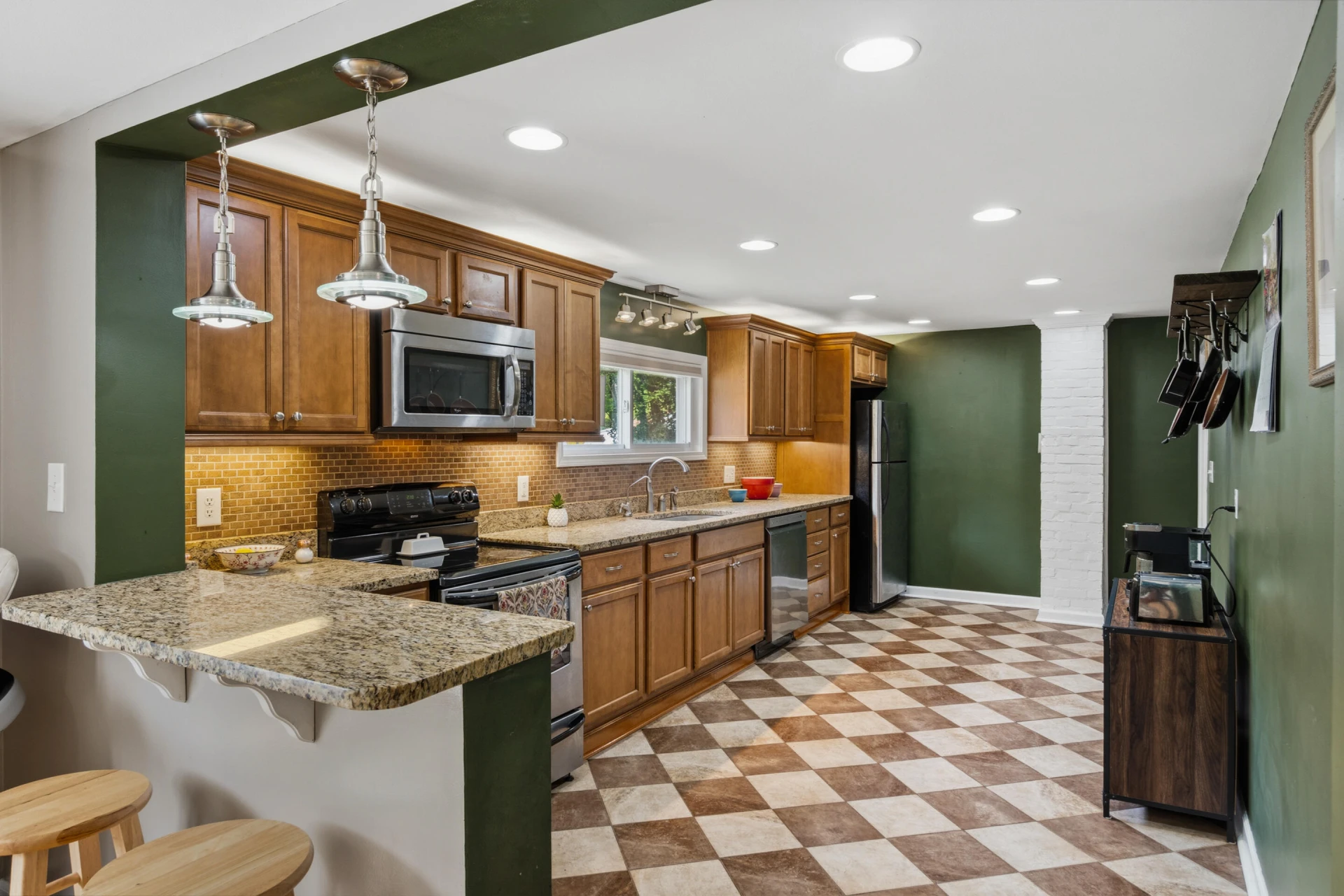6734 Blacksburg RD - Photo 5