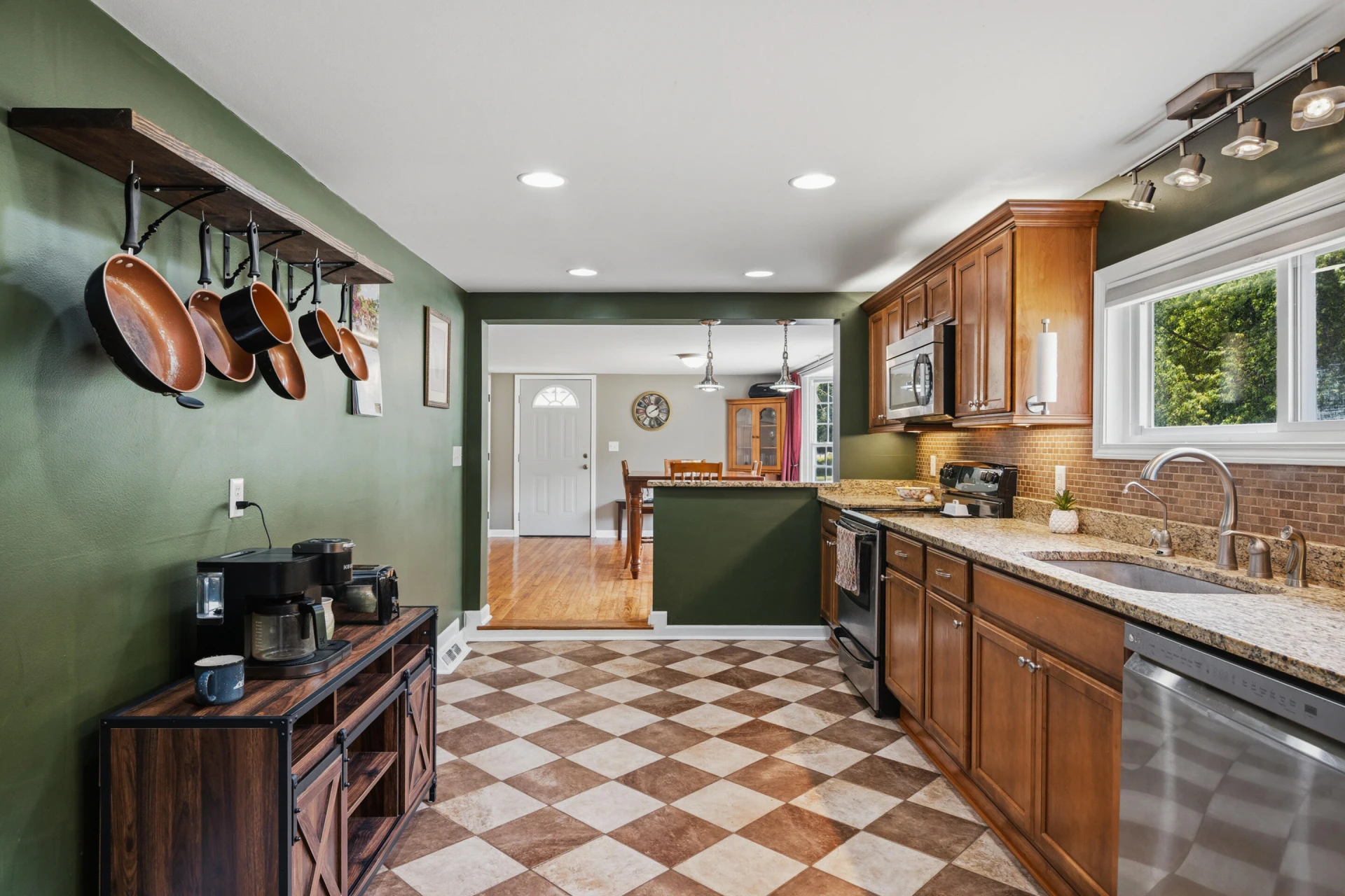6734 Blacksburg RD - Photo 6