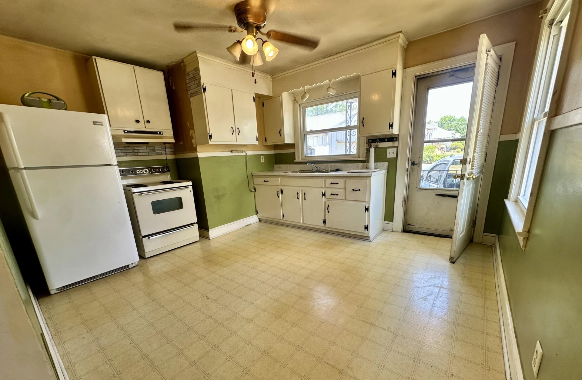 503 Hershberger RD NW - Photo 2