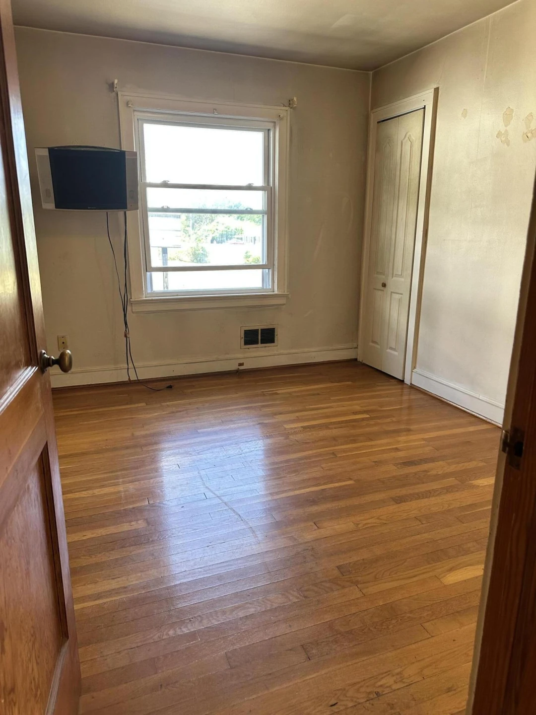 503 Hershberger RD NW - Photo 4