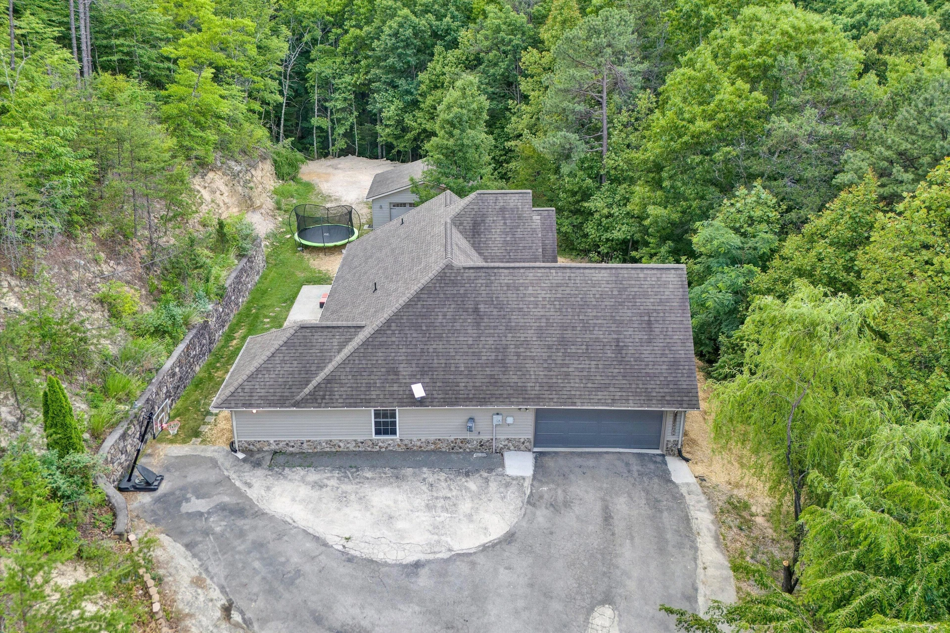 3075 Creekside DR - Photo 6