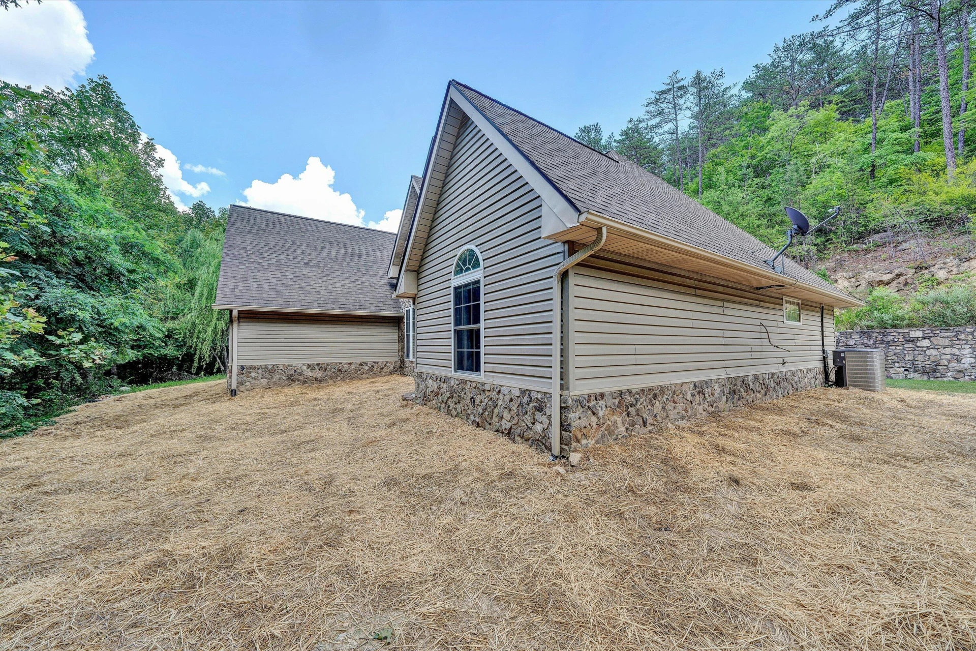 3075 Creekside DR - Photo 44