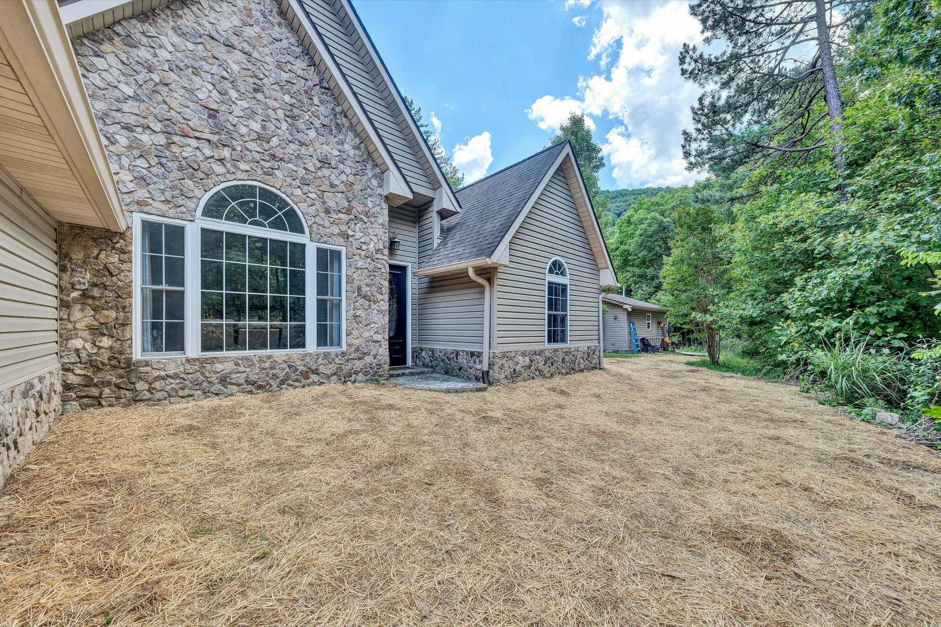 3075 Creekside DR - Photo 45