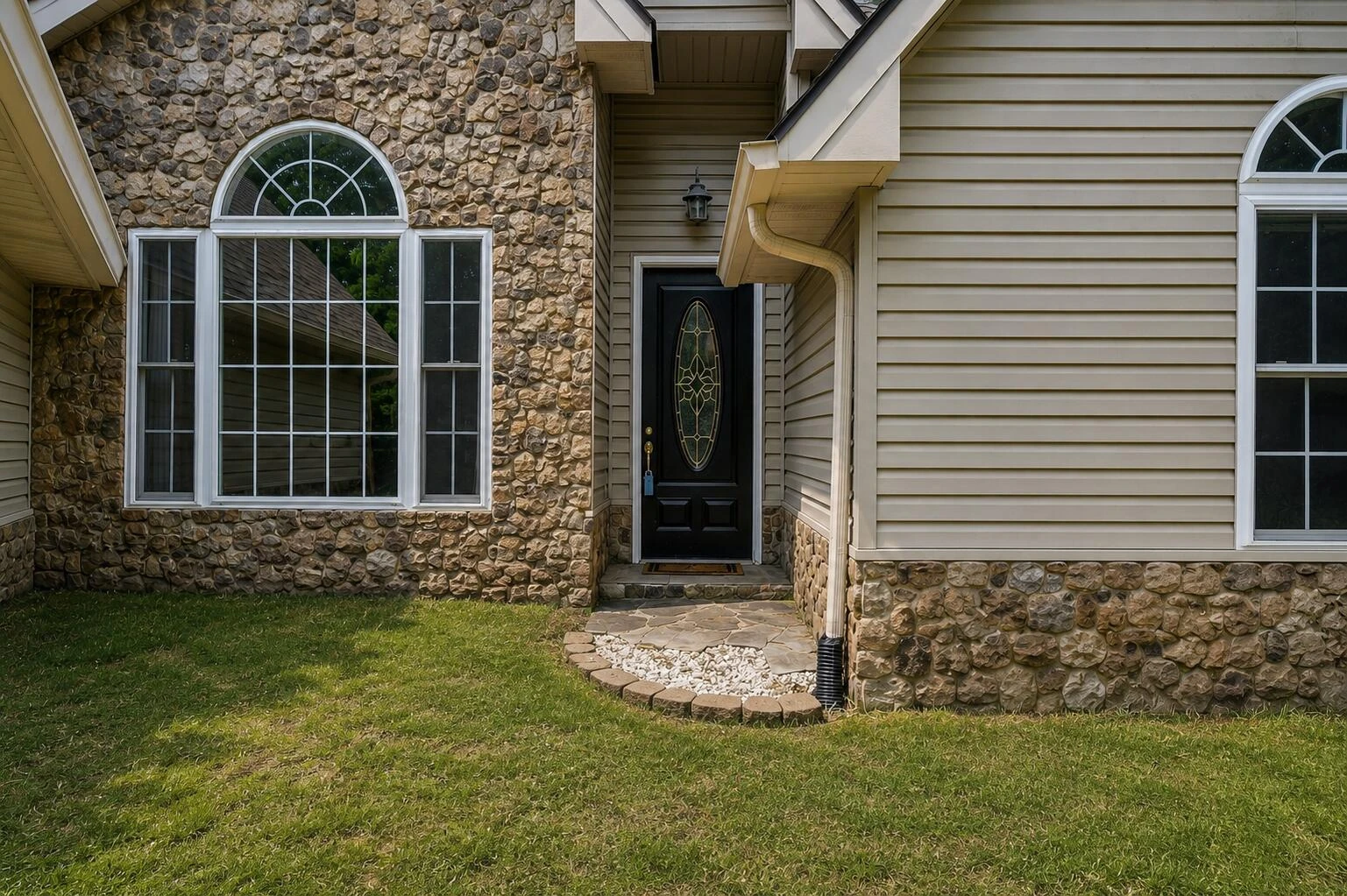 3075 Creekside DR - Photo 9