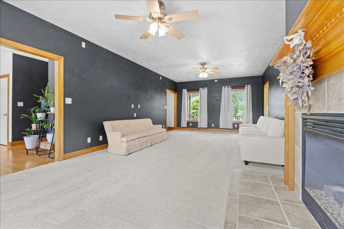 4636 Afton LN - Photo 12