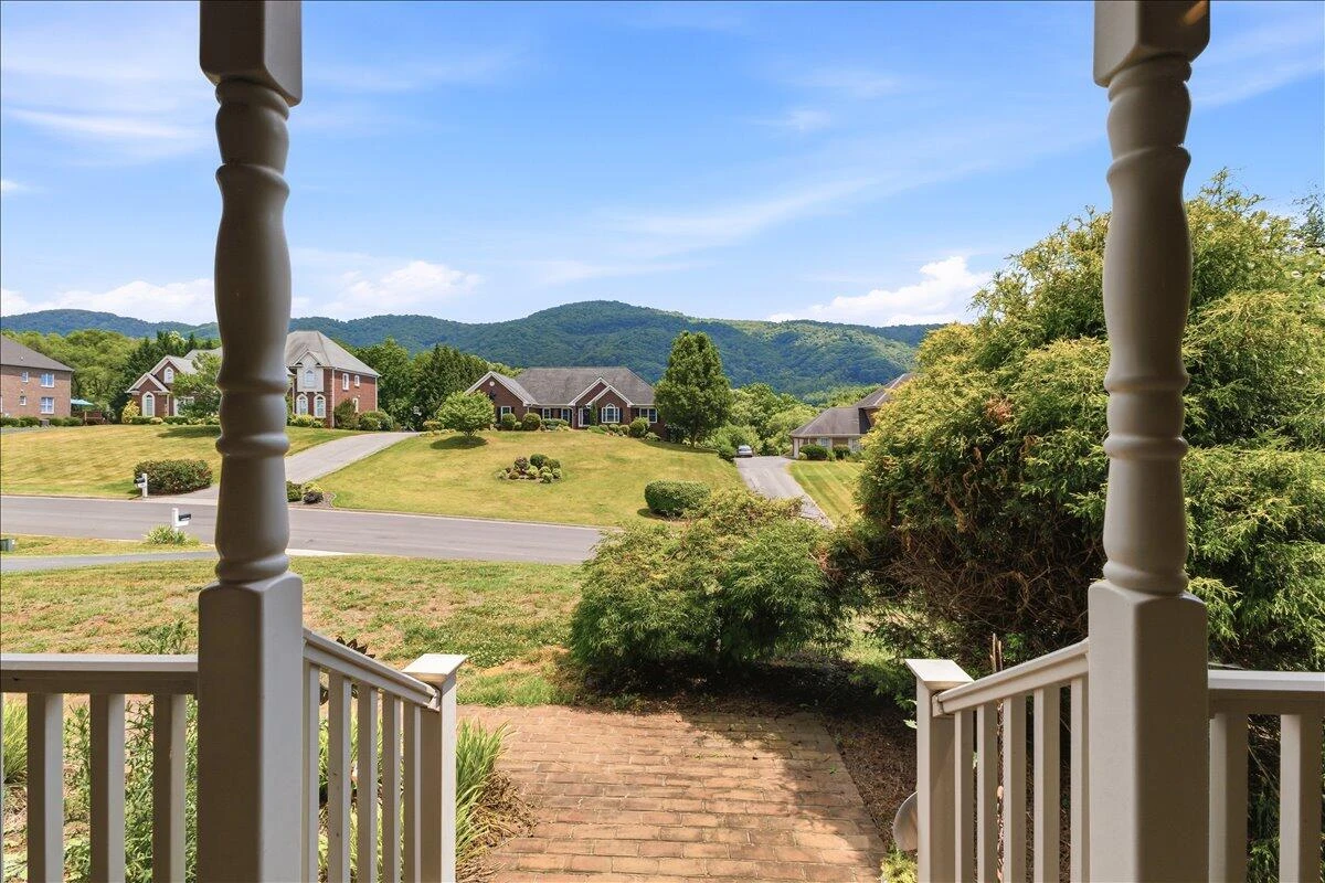 4636 Afton LN - Photo 5