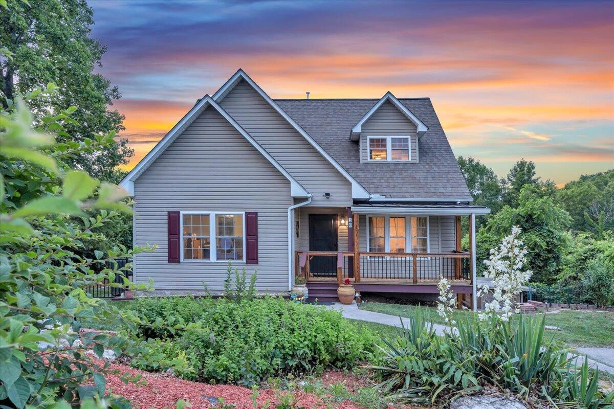 20 Wood Ridge DR