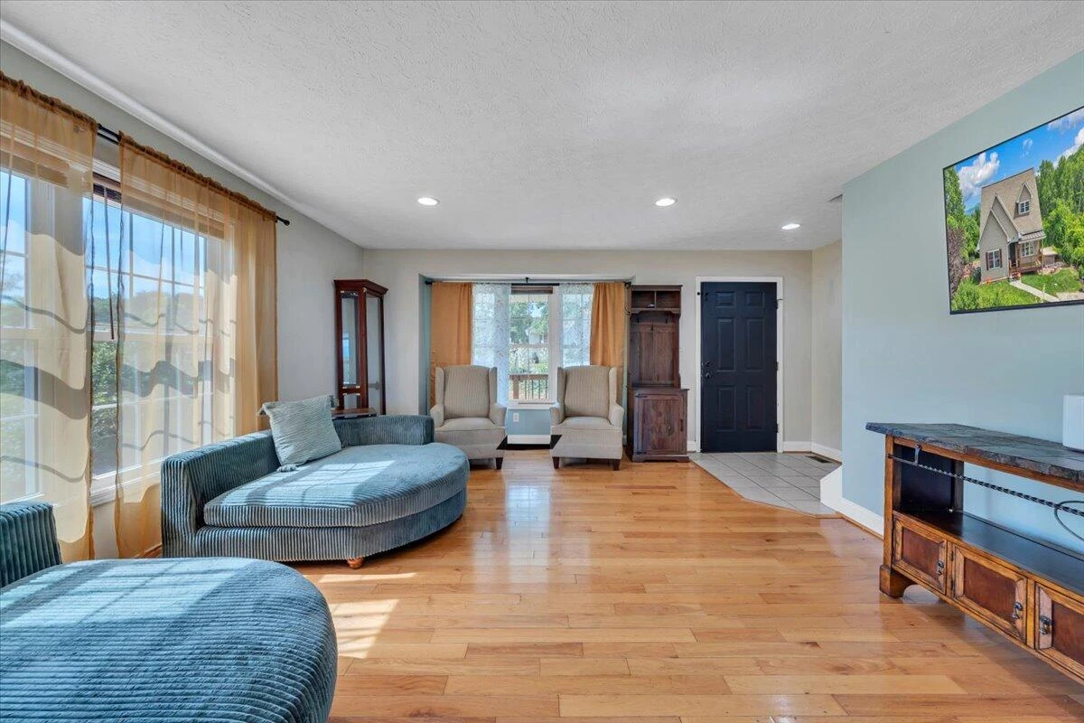 20 Wood Ridge DR - Photo 6