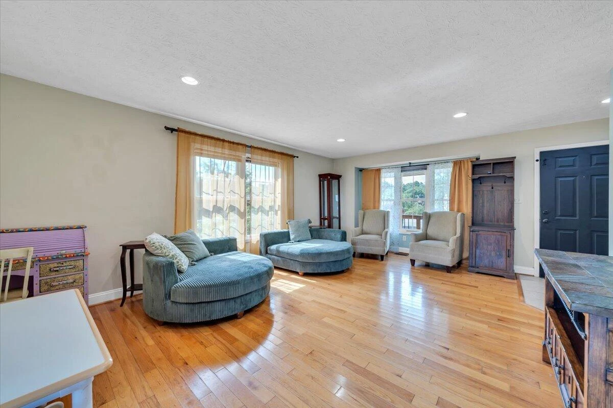 20 Wood Ridge DR - Photo 7