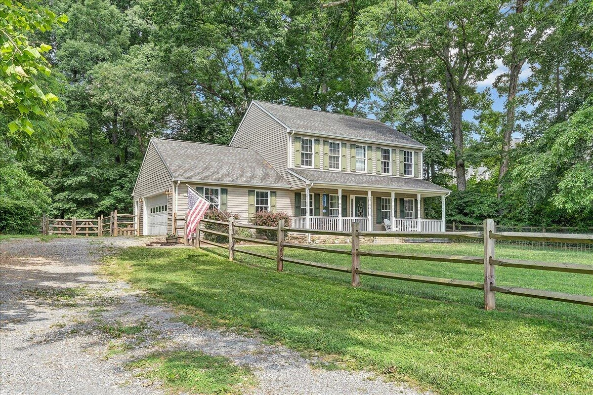 15 Coling Hollow RD
