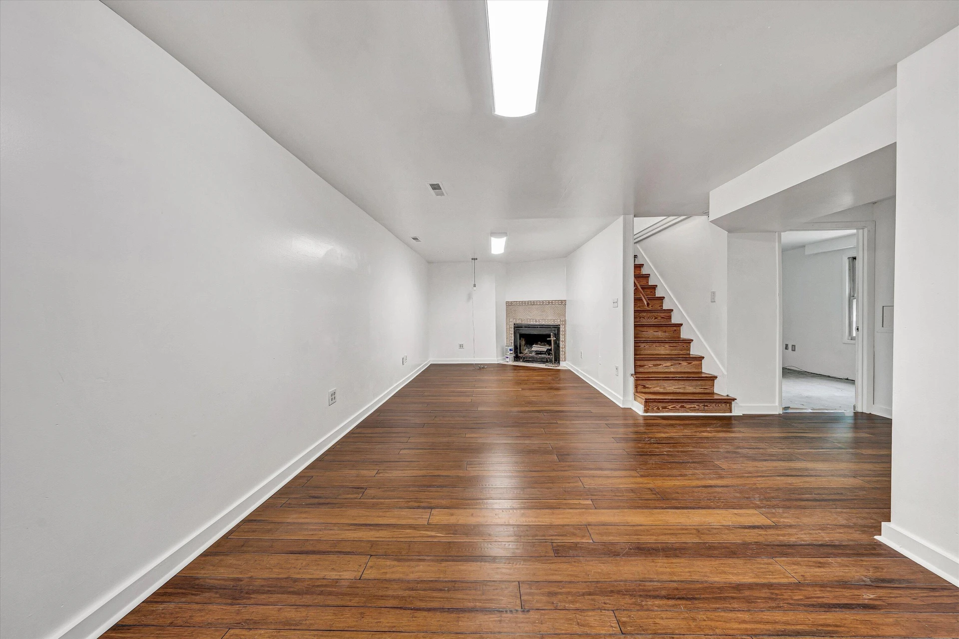 4064 Crawford RD - Photo 18