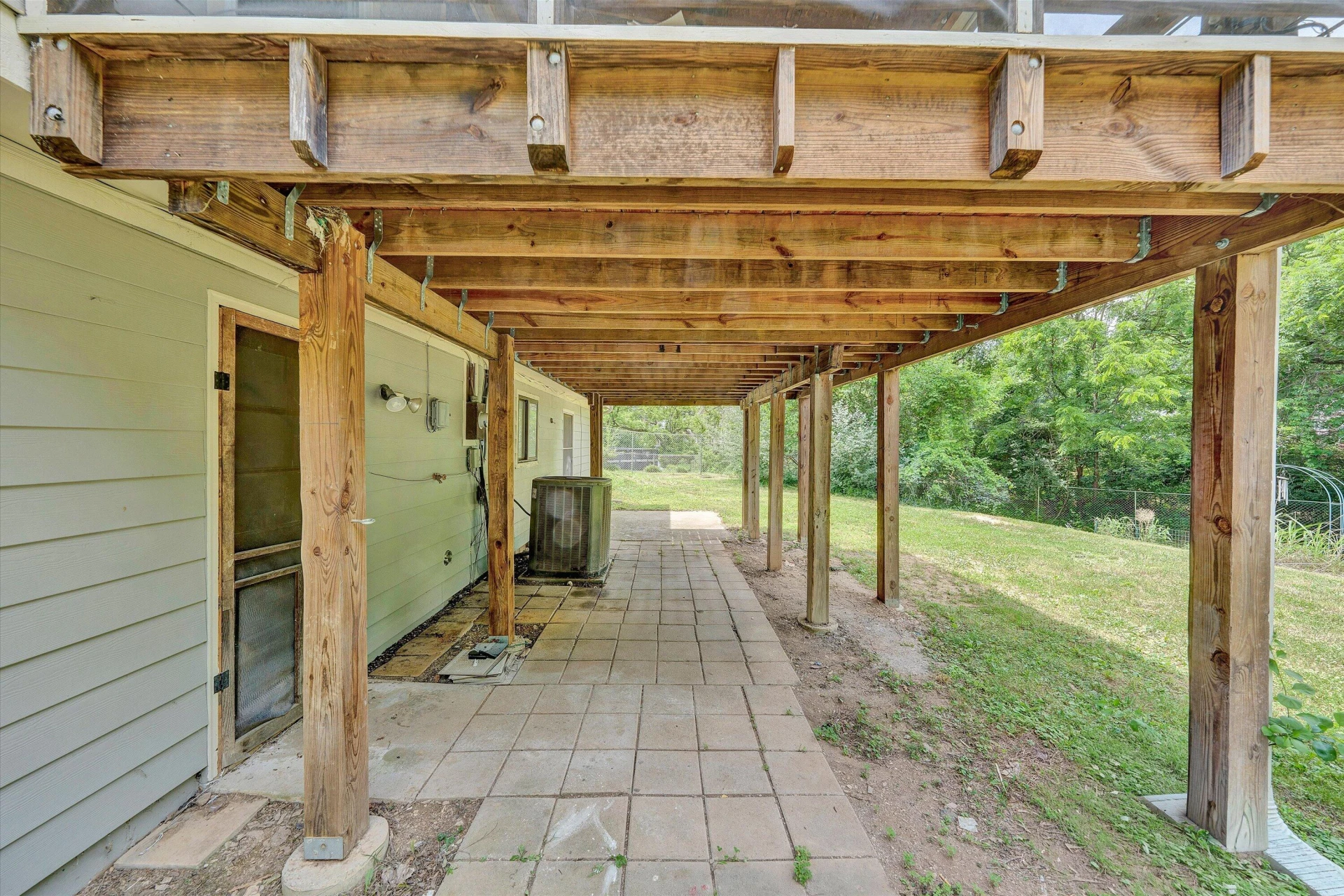 4064 Crawford RD - Photo 27