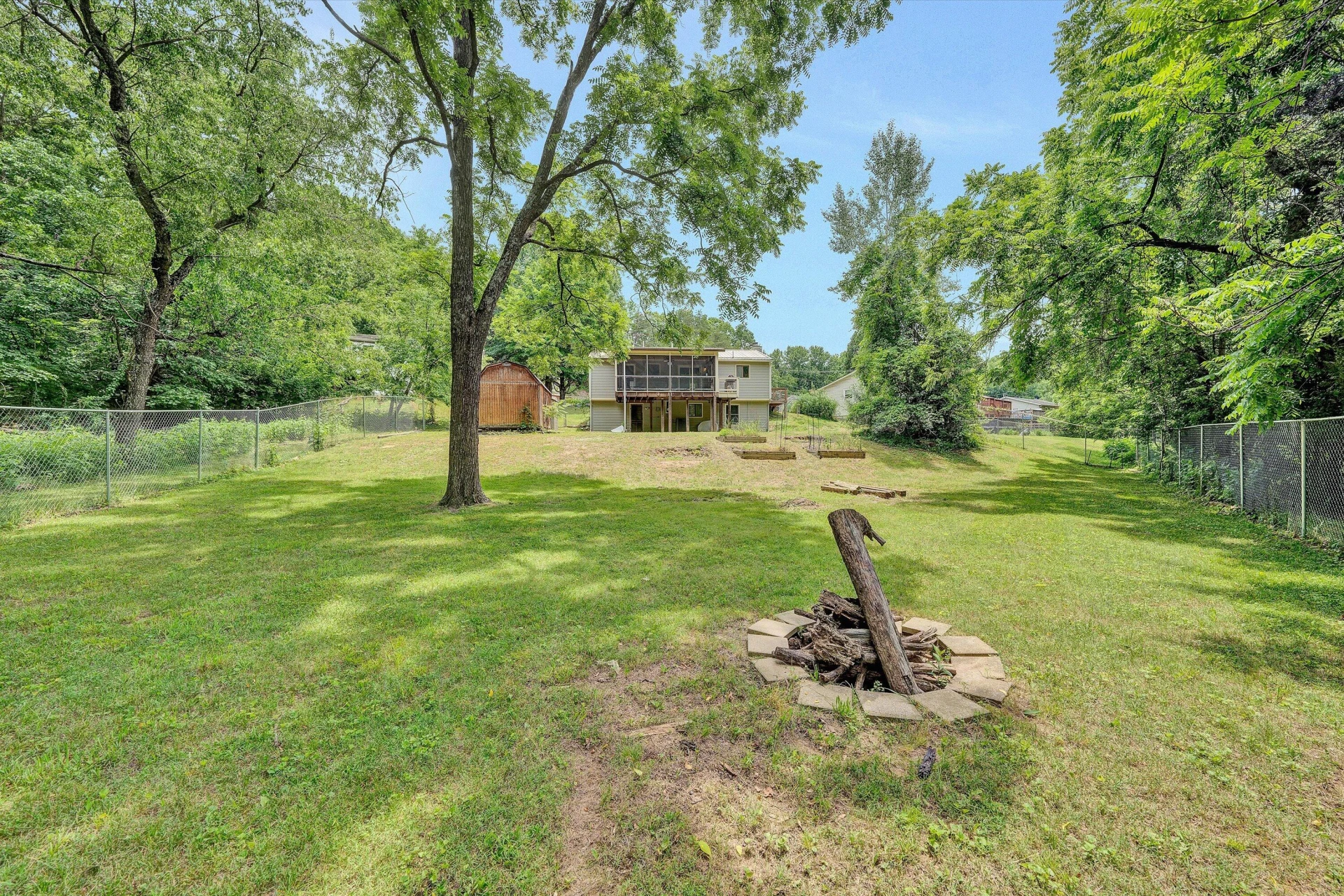 4064 Crawford RD - Photo 33