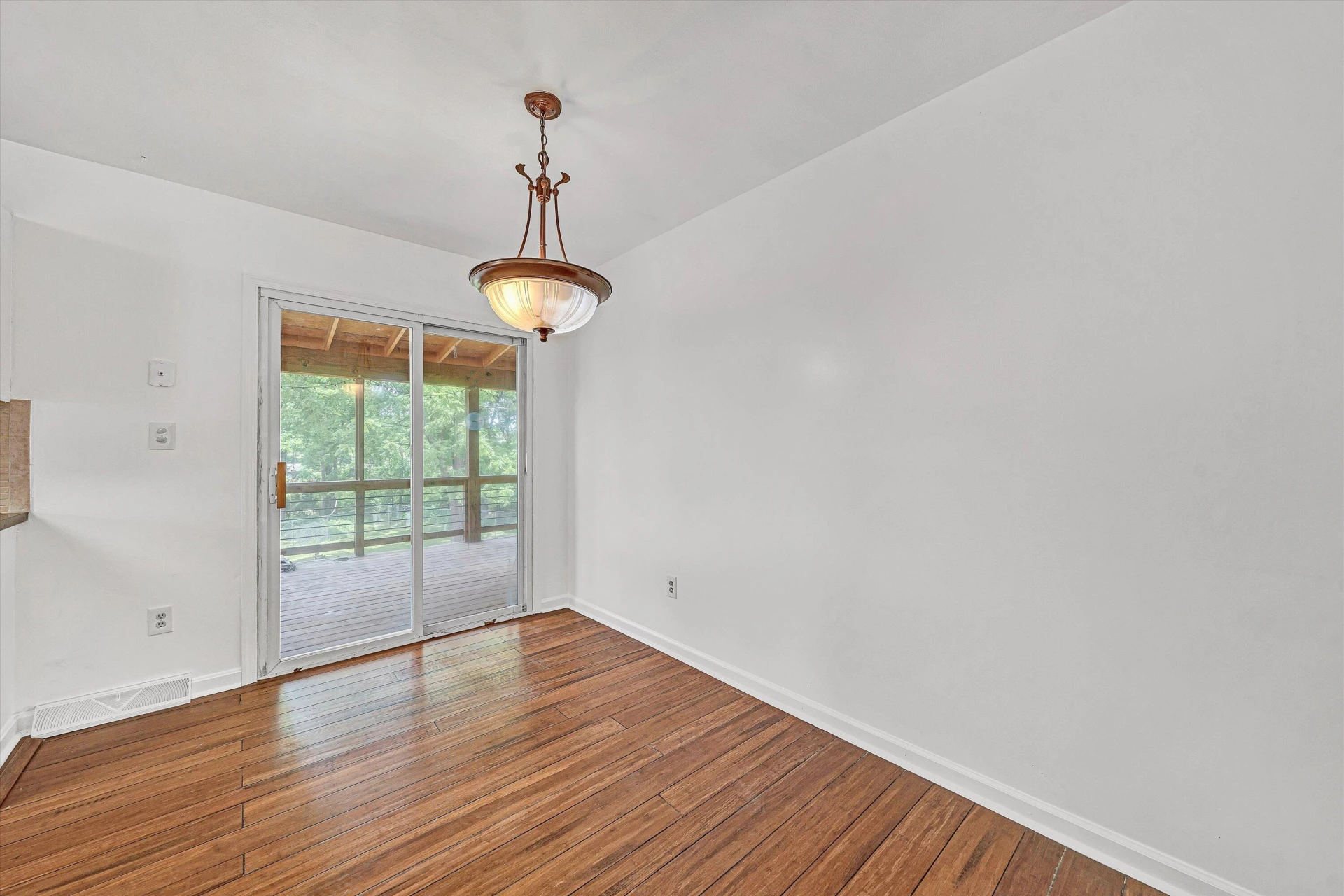 4064 Crawford RD - Photo 6