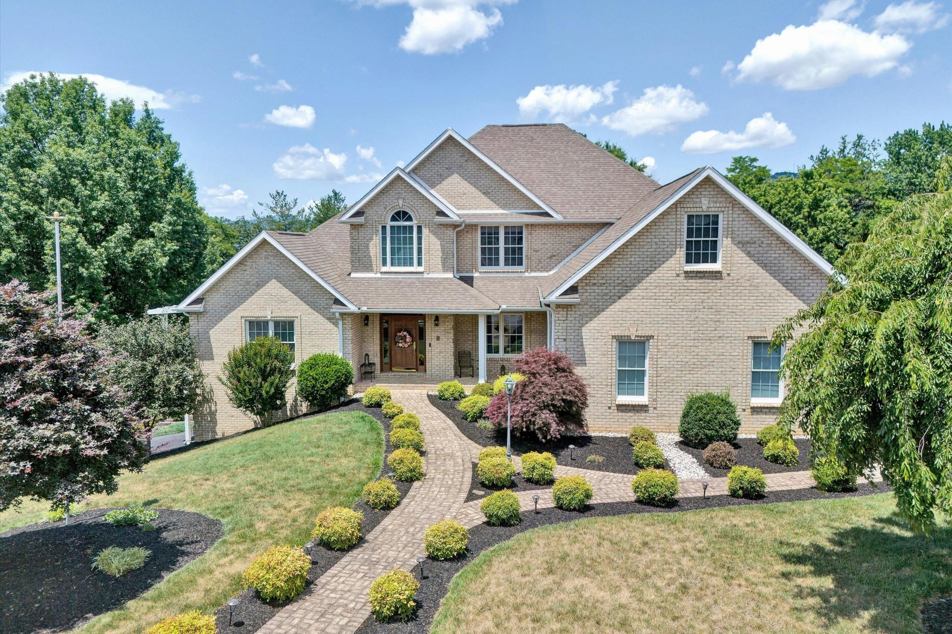 134 Stoneybrook RD - Photo 2