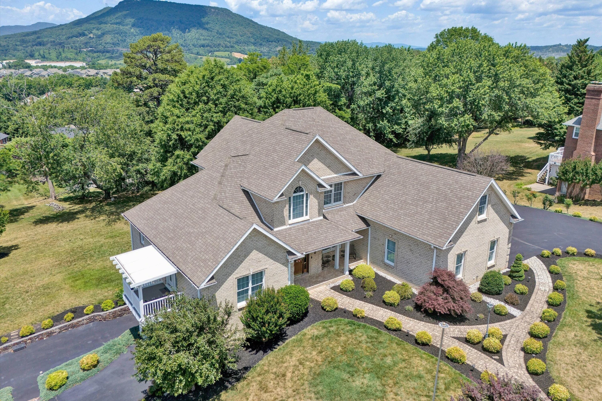 134 Stoneybrook RD - Photo 4