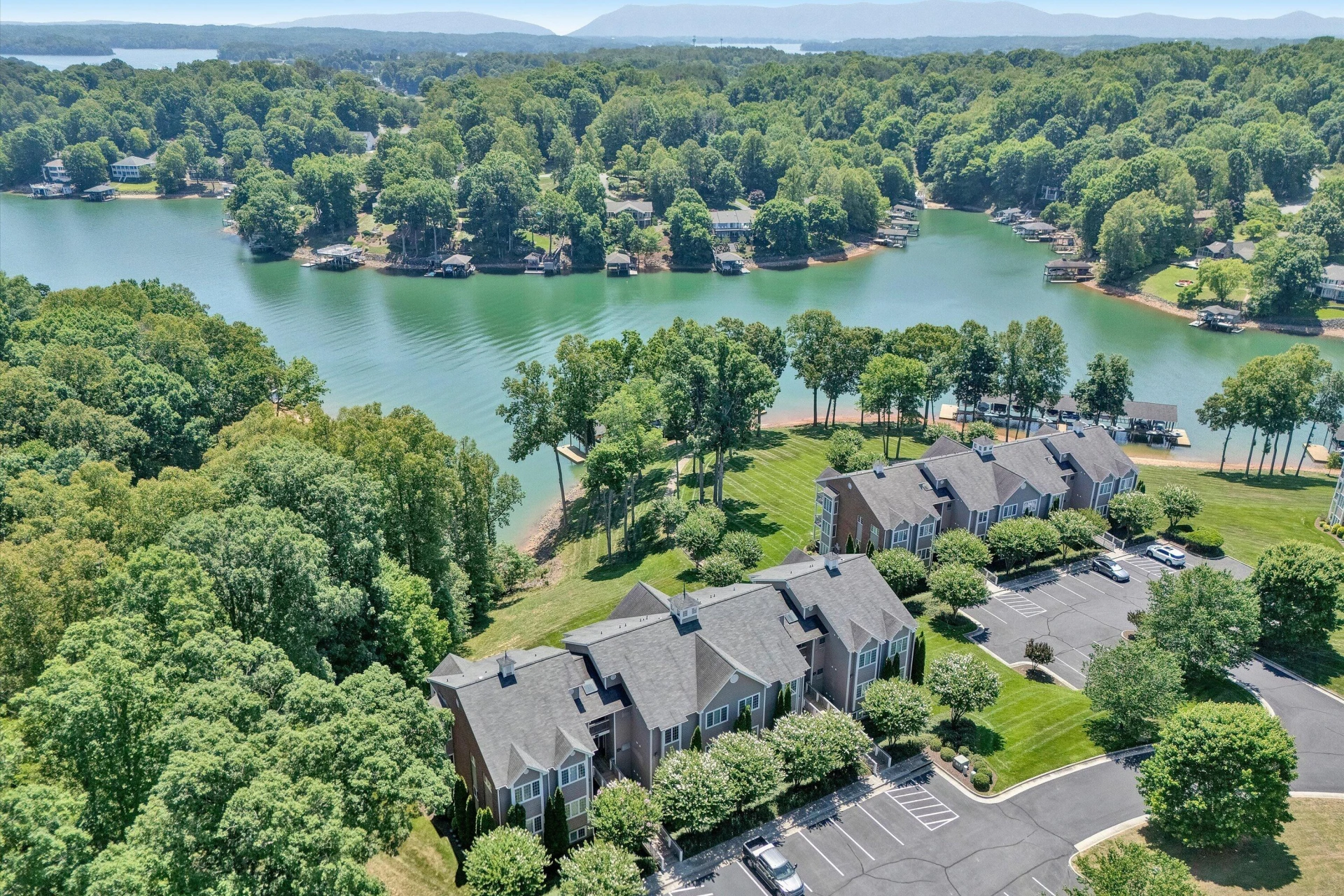295 S Pointe Shore DR #102 - Photo 2