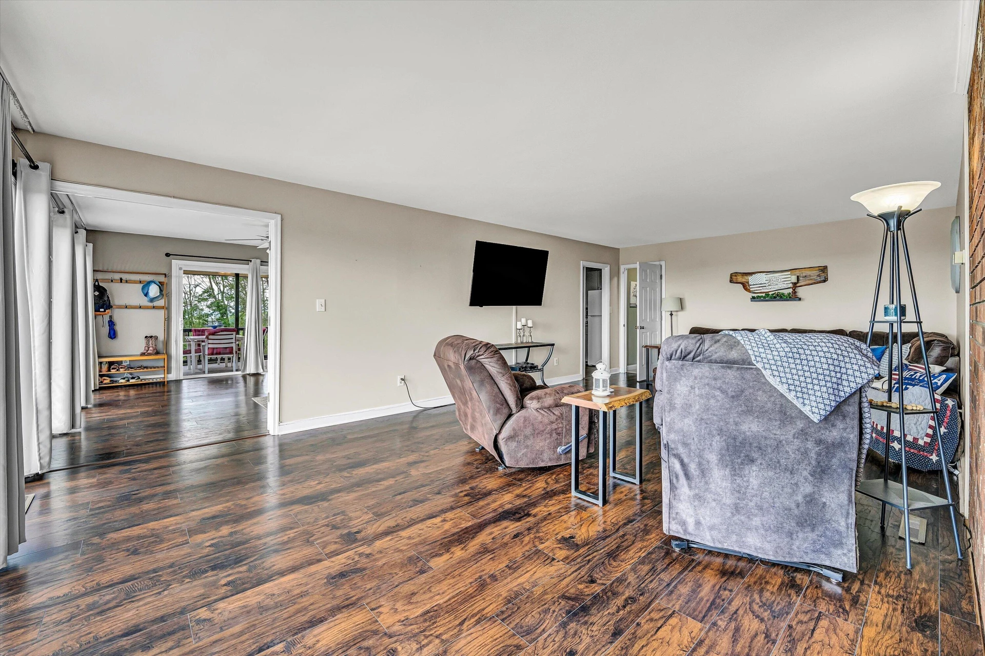 151 Ashton DR - Photo 16