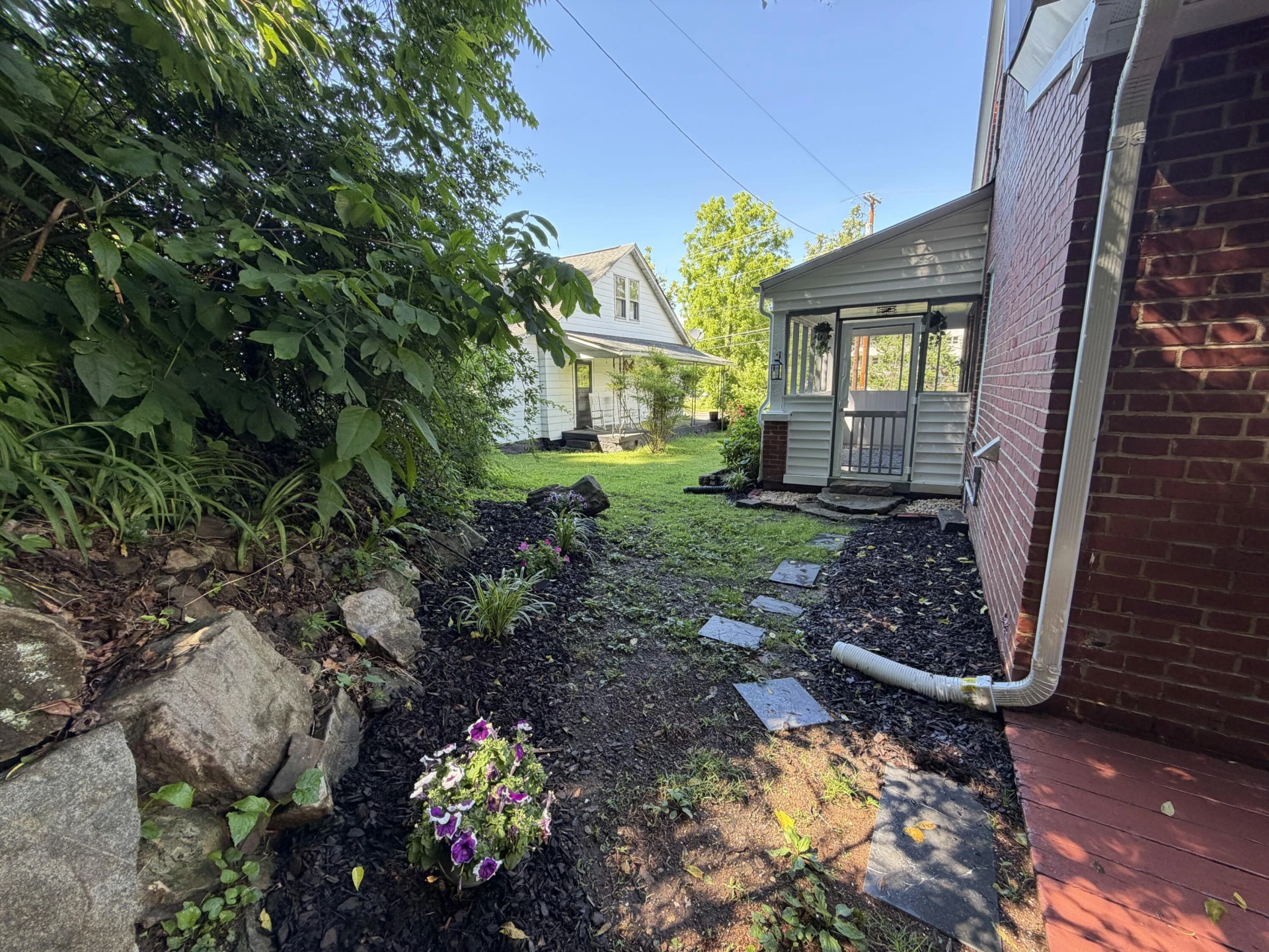 2901 Riverside DR - Photo 38