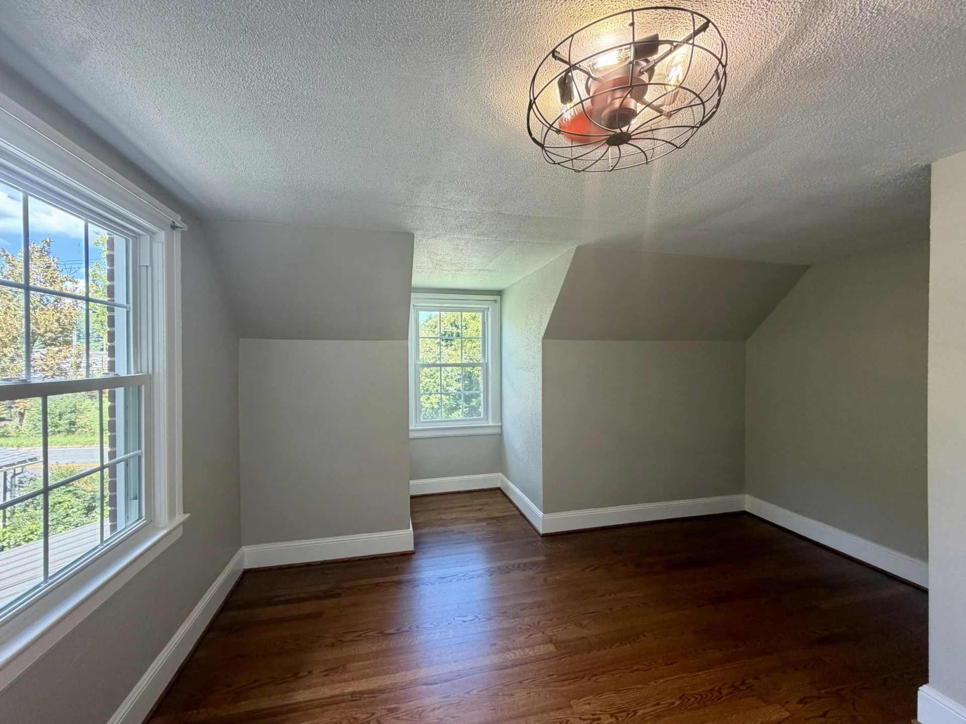 2901 Riverside DR - Photo 30