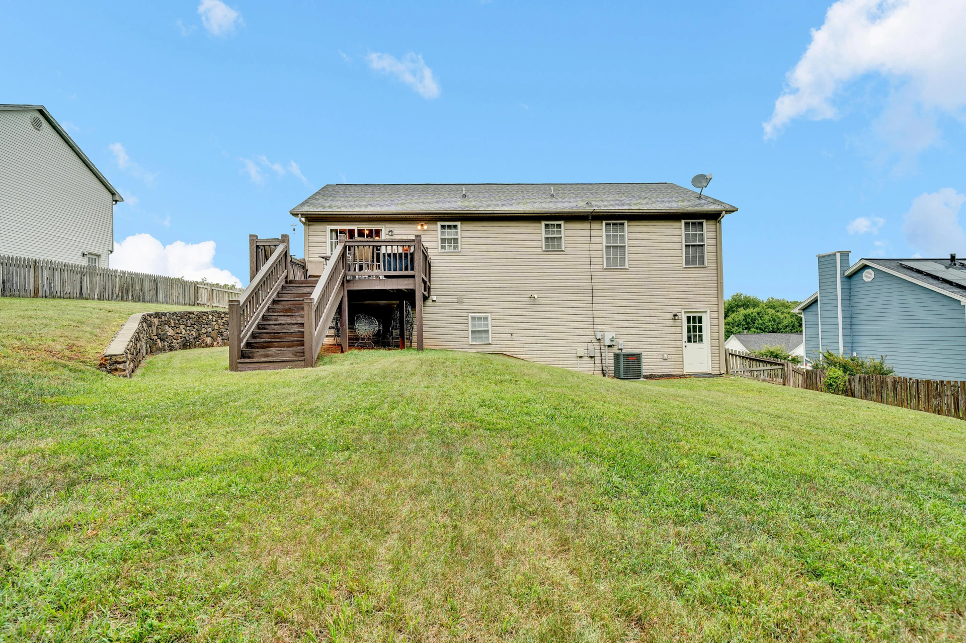 1611 Bush Farm DR - Photo 32