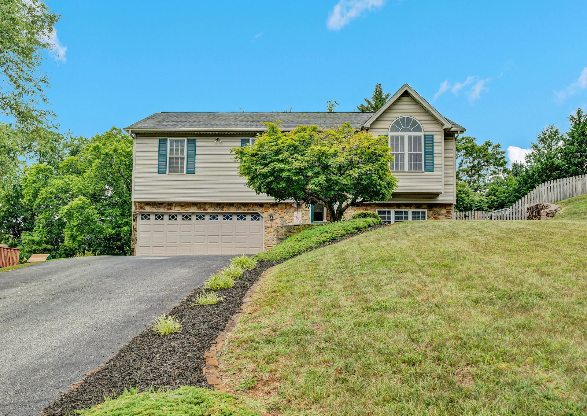 1611 Bush Farm DR - Photo 33
