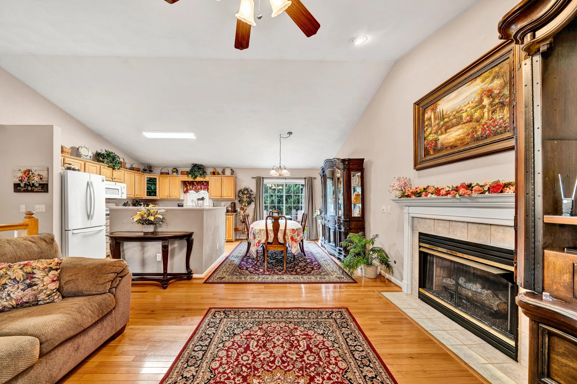 1611 Bush Farm DR - Photo 5