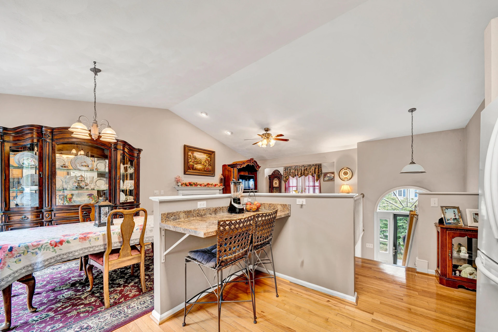 1611 Bush Farm DR - Photo 8