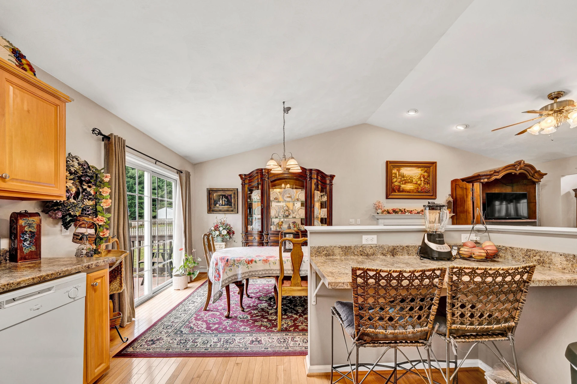 1611 Bush Farm DR - Photo 9