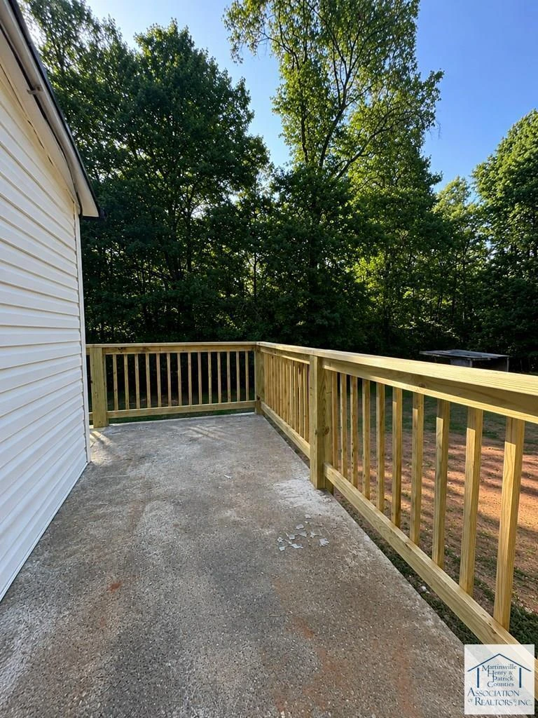 6685 Fork Mountain RD - Photo 16