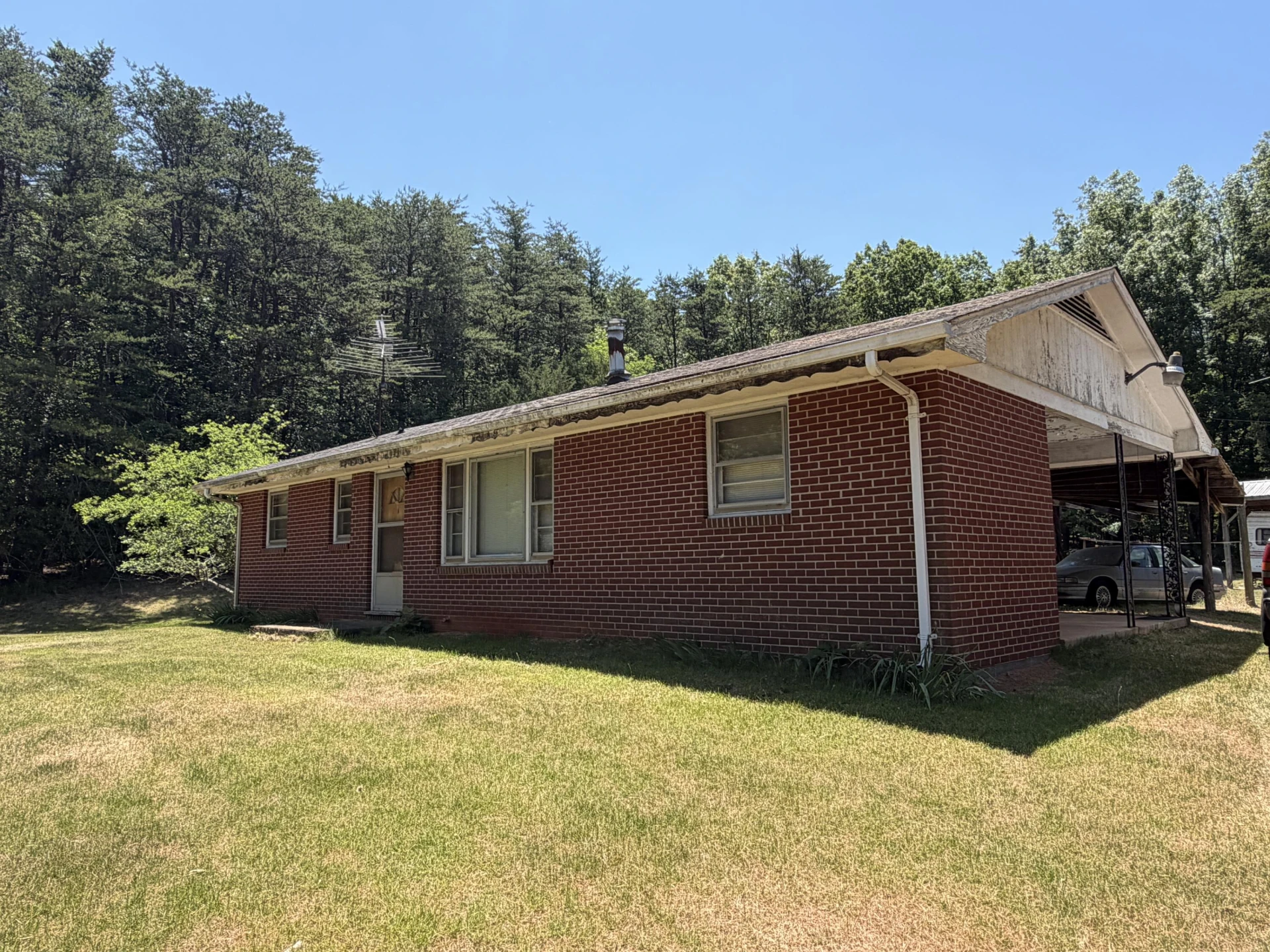 4689 Pittsville RD - Photo 3