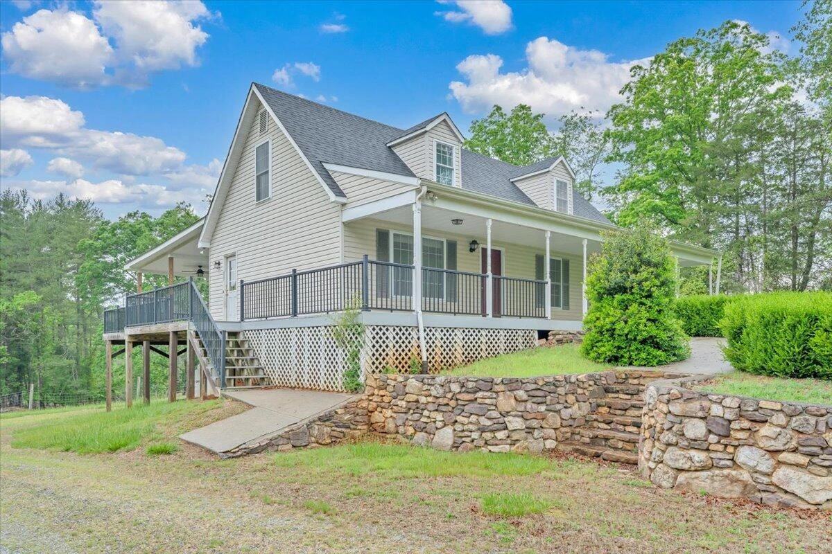 420 Juniper RD - Photo 2