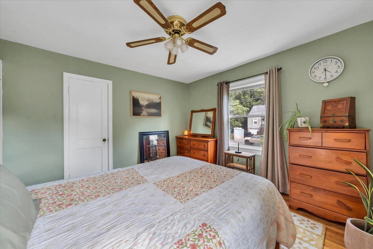 2713 Lansing DR SW - Photo 19
