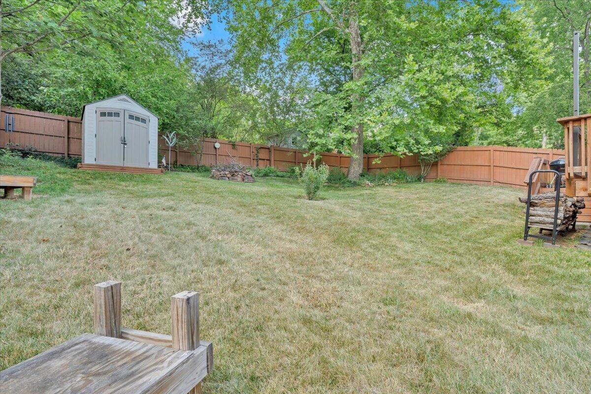 2713 Lansing DR SW - Photo 33