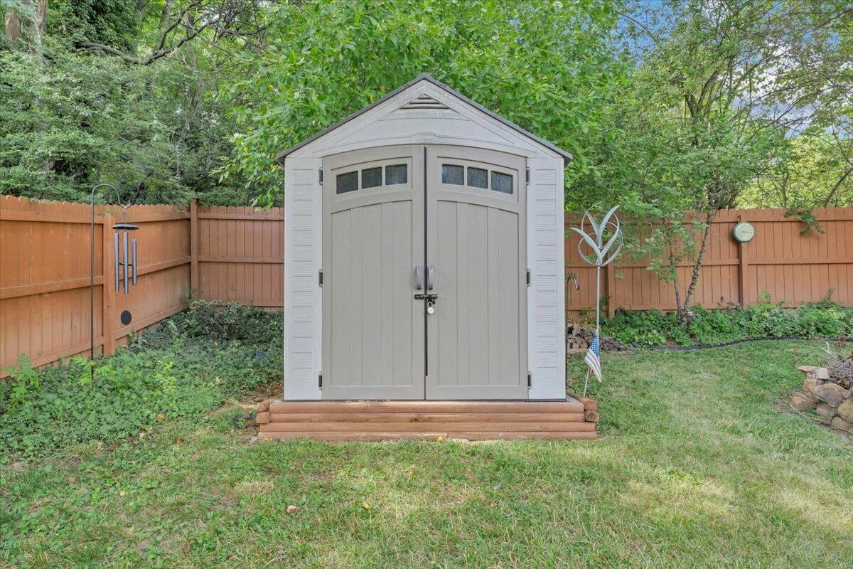 2713 Lansing DR SW - Photo 34