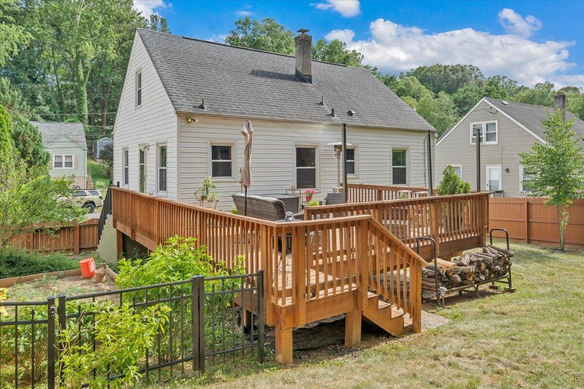 2713 Lansing DR SW - Photo 36