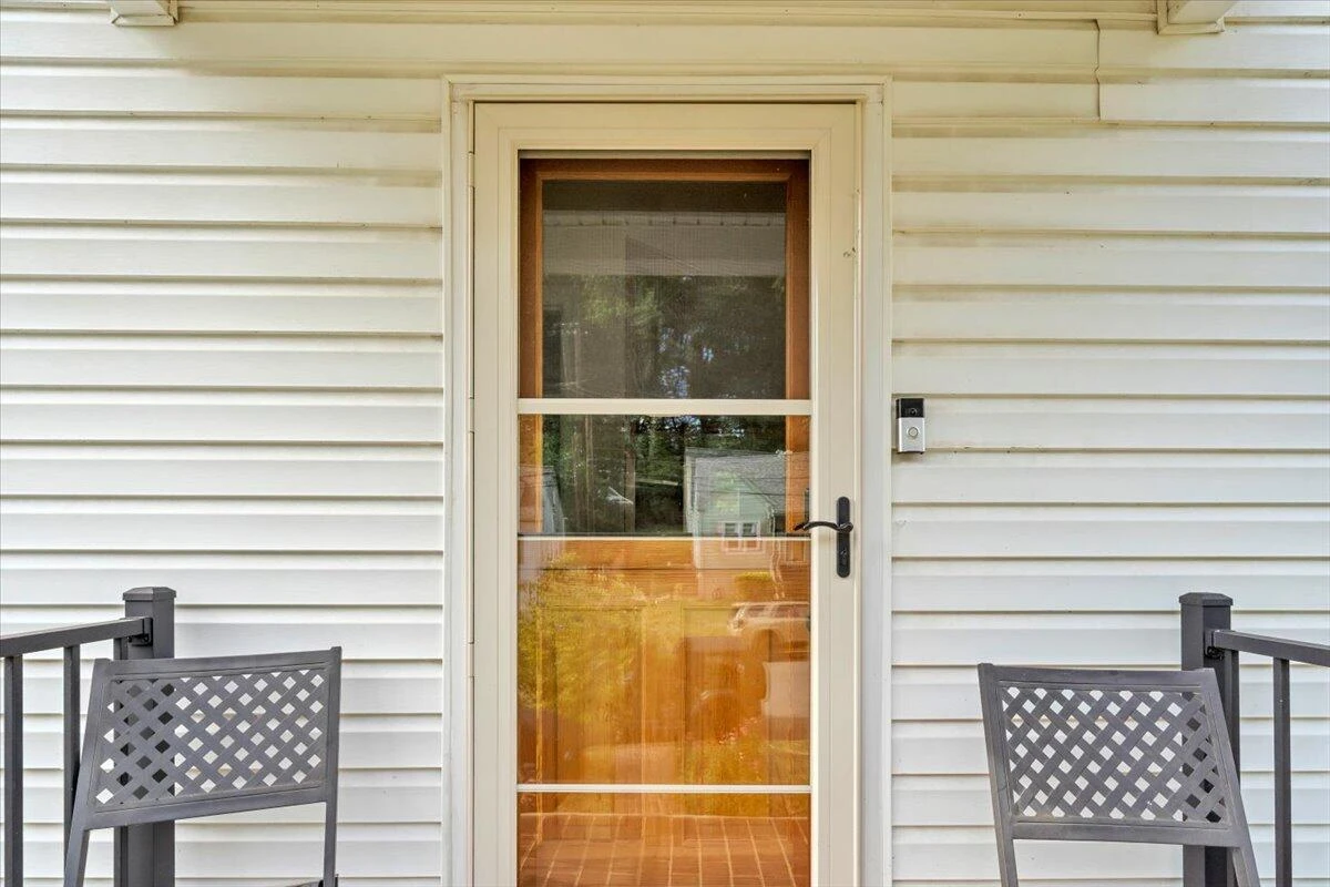2713 Lansing DR SW - Photo 7