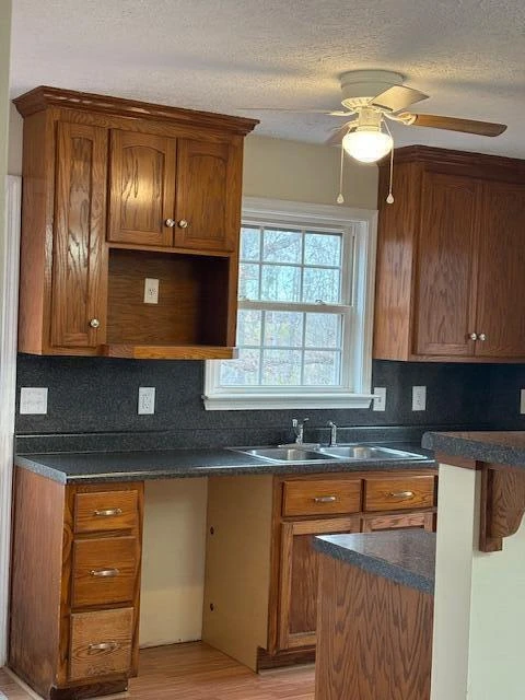21 Berkeley LN - Photo 13