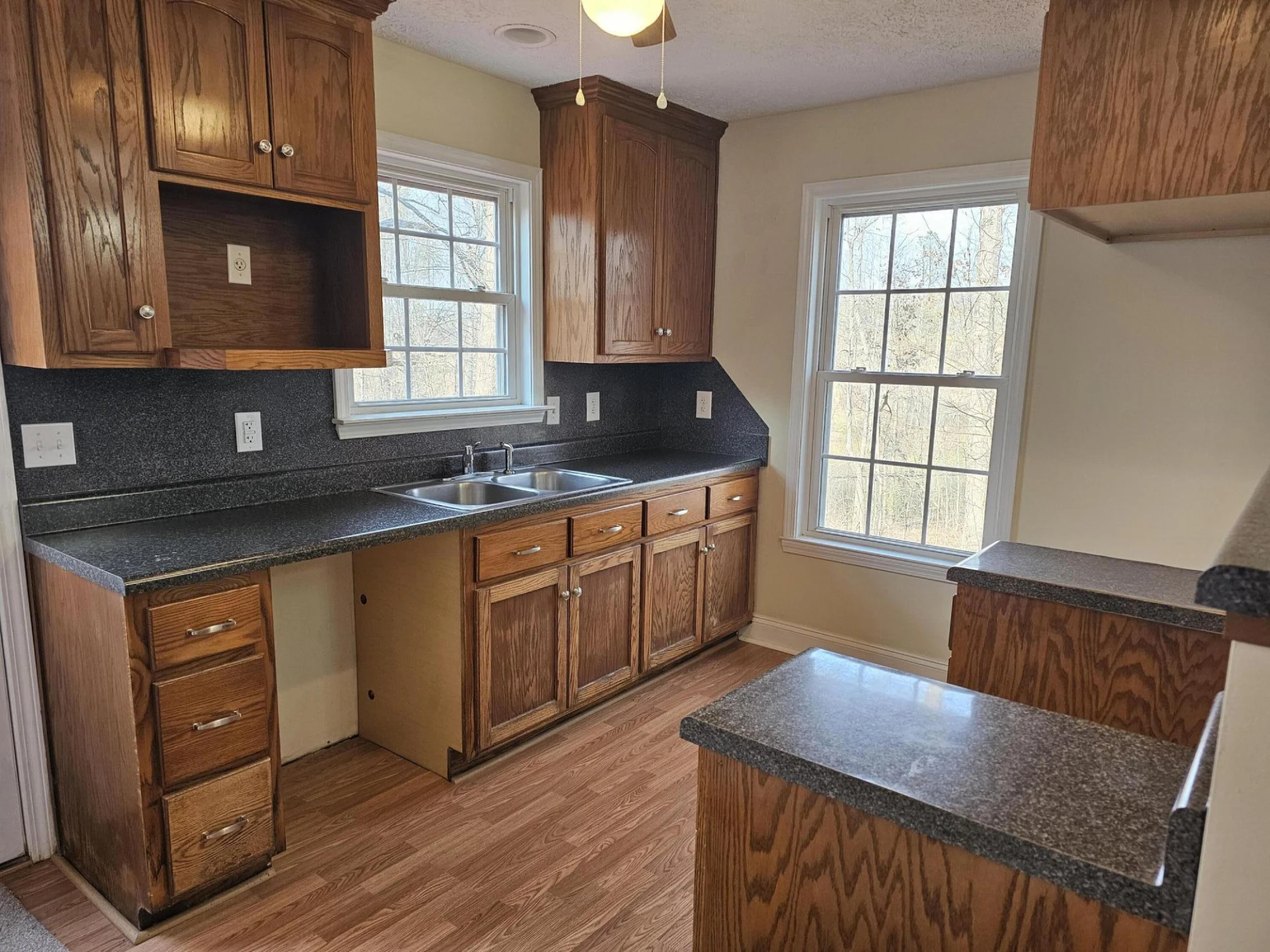 21 Berkeley LN - Photo 14