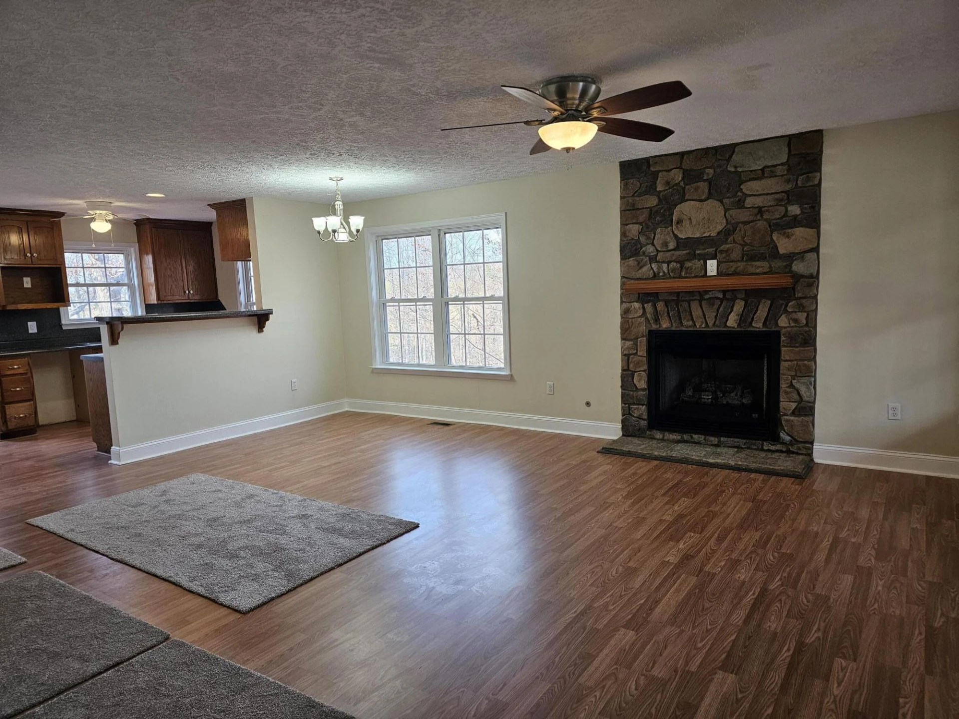 21 Berkeley LN - Photo 16