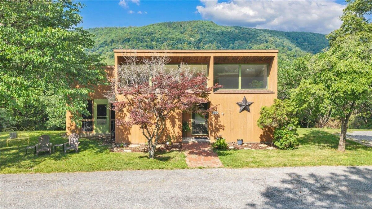 180 Daleview DR