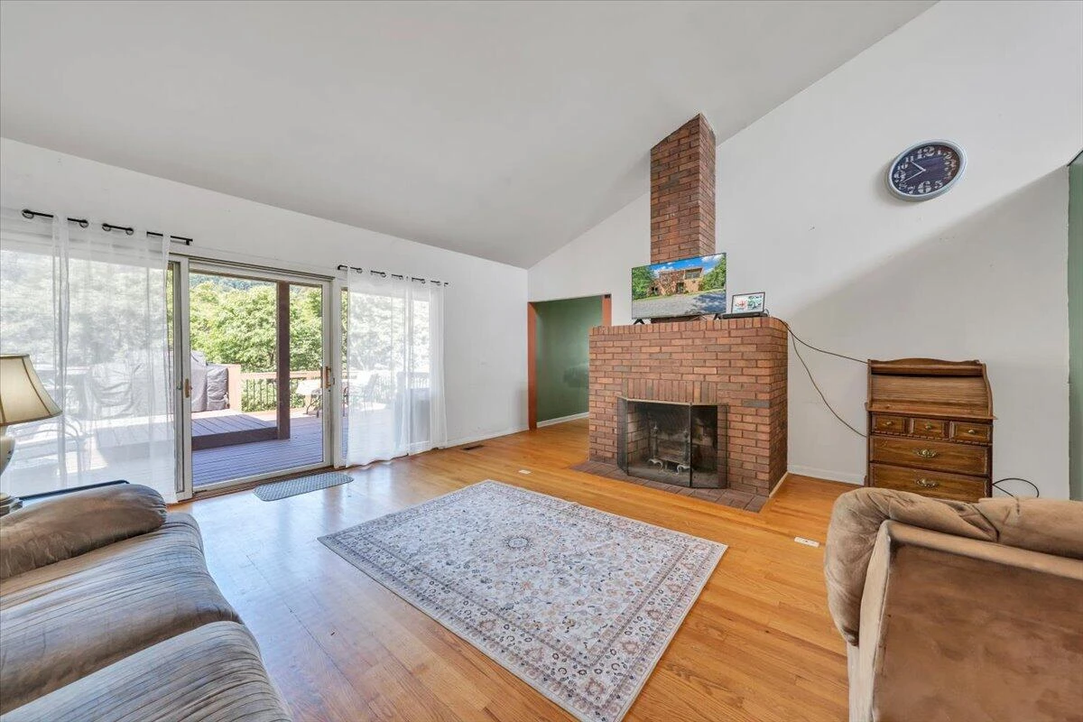180 Daleview DR - Photo 17