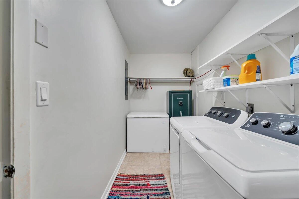 180 Daleview DR - Photo 22