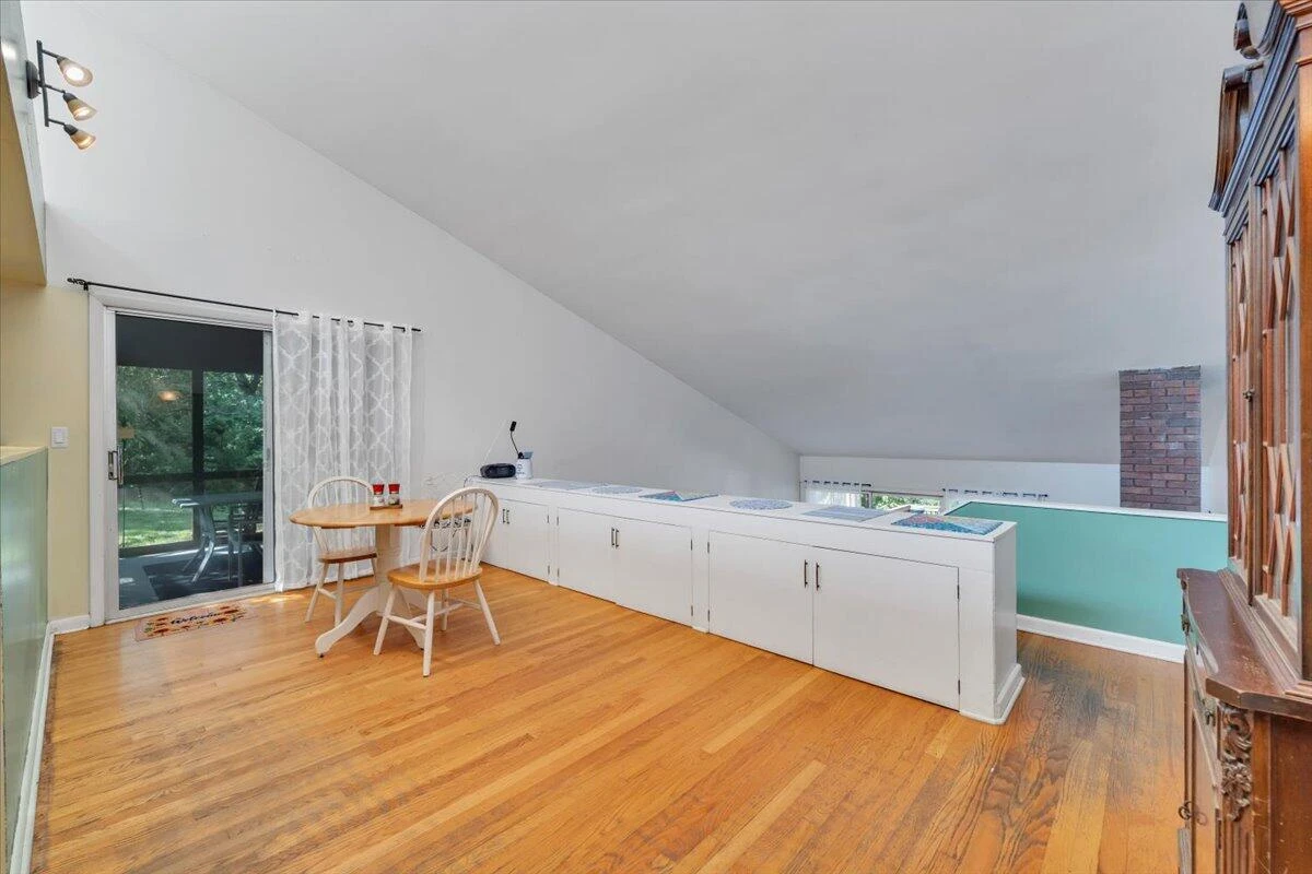 180 Daleview DR - Photo 3