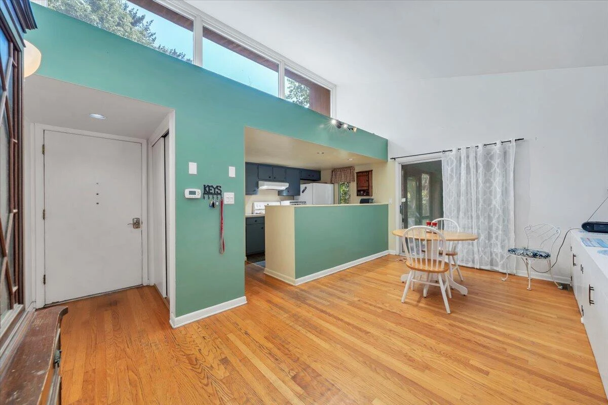 180 Daleview DR - Photo 5