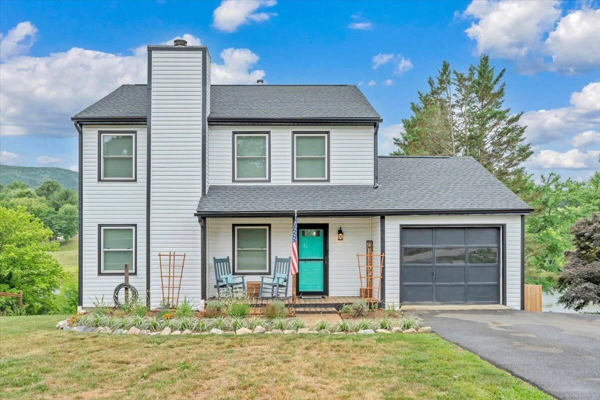 8141 Ashton LN