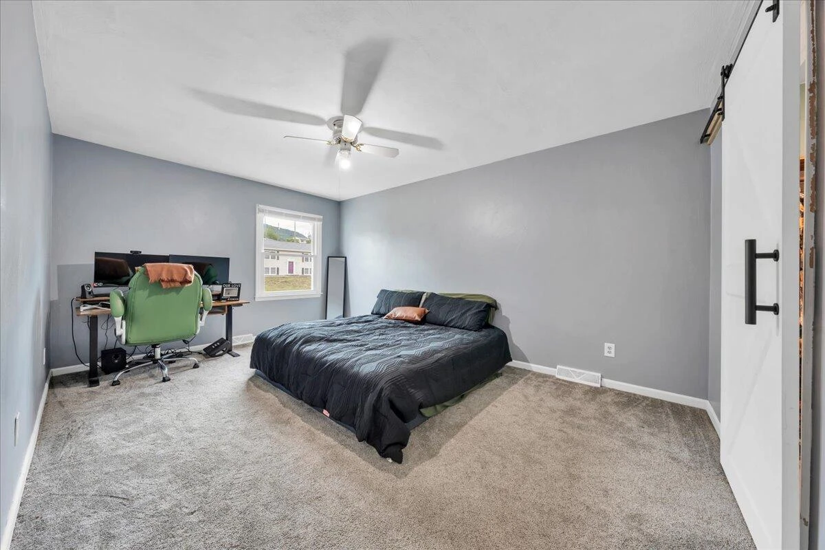 8141 Ashton LN - Photo 15
