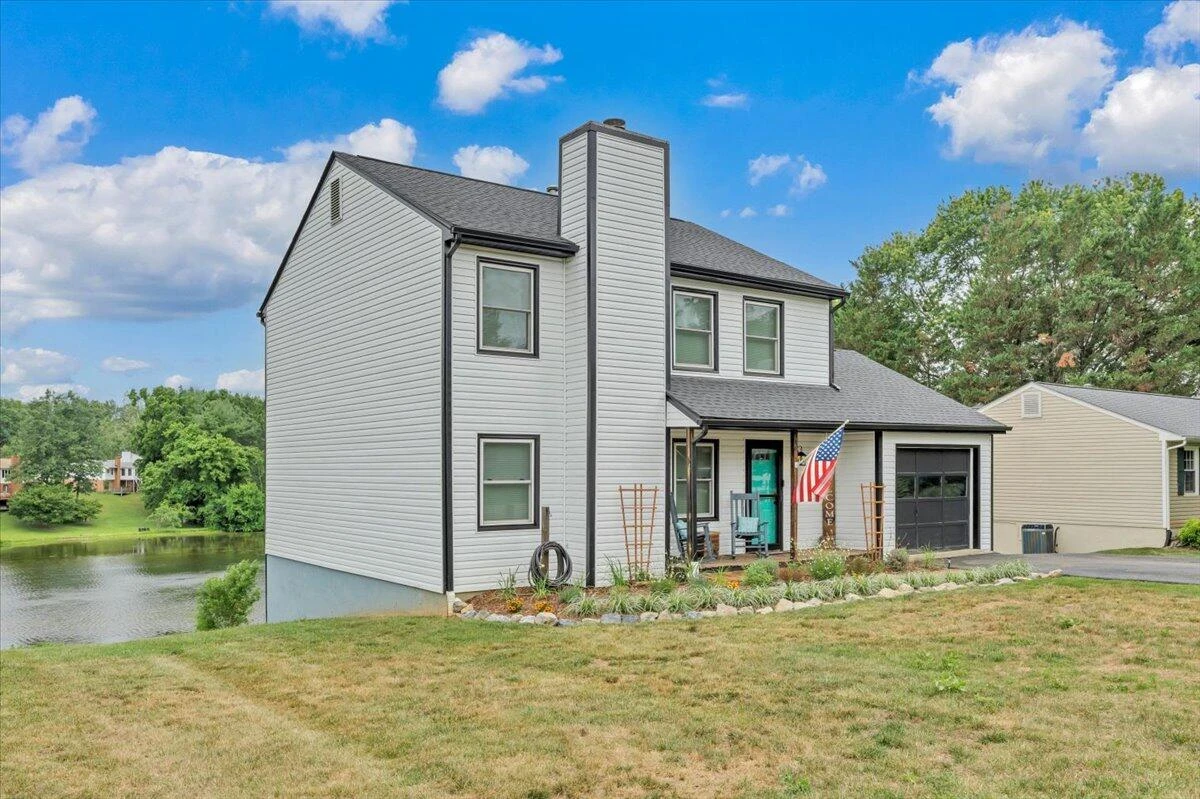 8141 Ashton LN - Photo 2