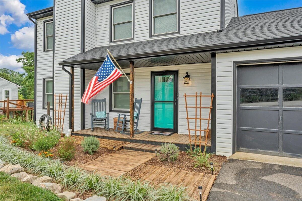8141 Ashton LN - Photo 3